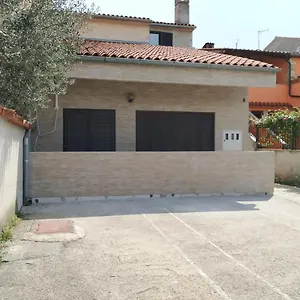 Zlatko Appartamento
